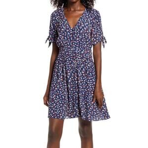 Madewell Tie Sleeve Button Front Dress in Mini Daisy Navy Blue